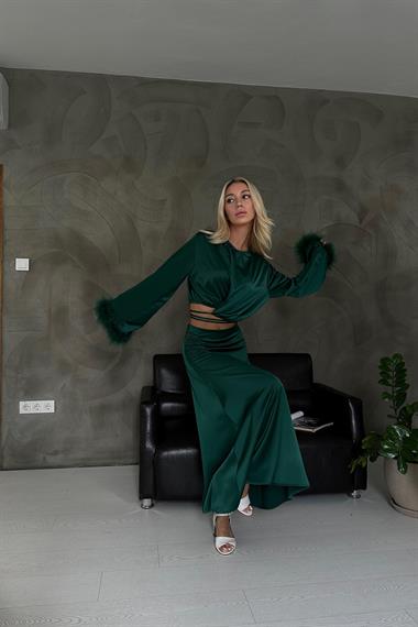Zümrüt Kolları Tüllü Bluz ve Etek Takım