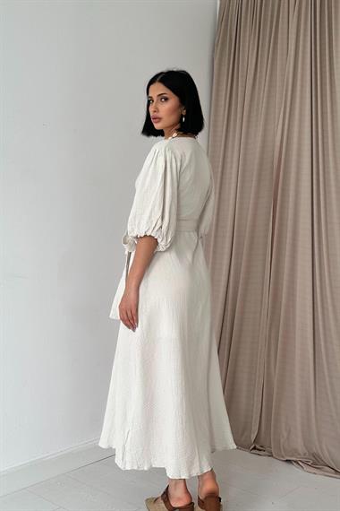 Beyaz Kuşaklı Müslin Elbise