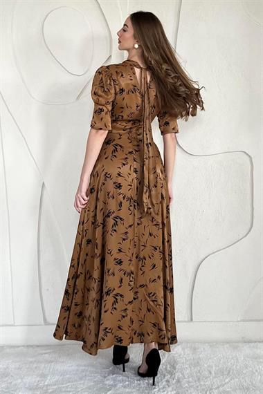 Taba Kuşaklı Saten Elbise