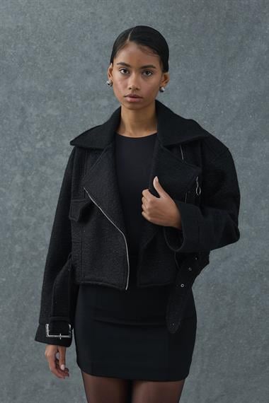 Siyah Kuşgözü Kaşe Manto