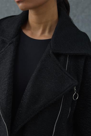 Siyah Kuşgözü Kaşe Manto