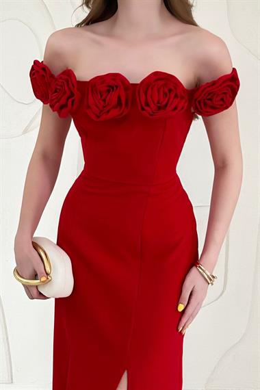 Kırmızı Madonna Yaka Güllü Elbise