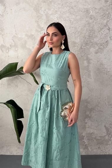 Mint Beli Büzgülü Kuşaklı Elbise