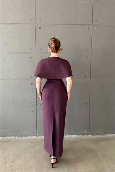 Mürdüm Pelerinli Straplez Elbise