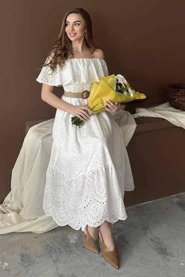 Beyaz Omuz Lastikli Brode Elbise