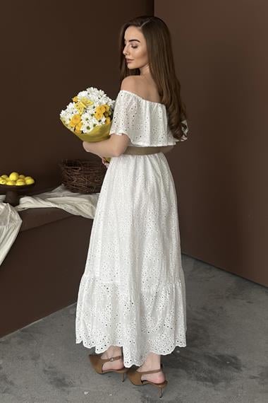 Beyaz Omuz Lastikli Brode Elbise