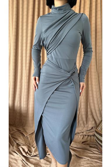 Gri Ön Ek Parça Detaylı Elbise