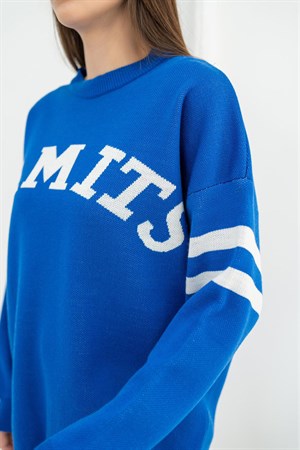 Saks Önü Yazılı Kazak