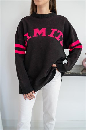 Siyah Önü Yazılı Kazak