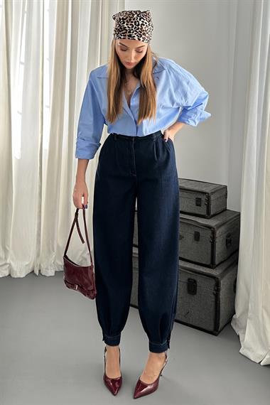 Paçası Düğme Detaylı Kot Pantolon