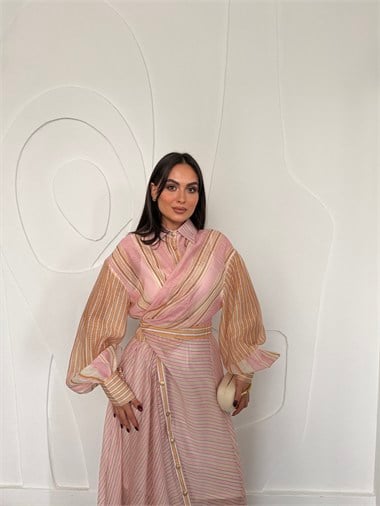 Pembe Çizgili Elbise