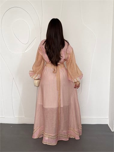 Pembe Çizgili Elbise