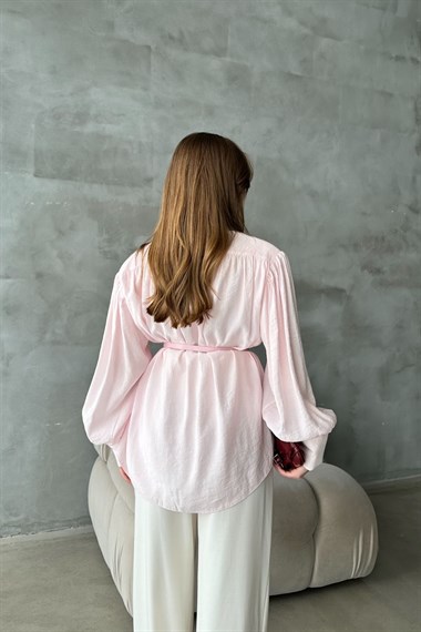 Pembe Kemer Ve Manşet Detaylı Modal Gömlek