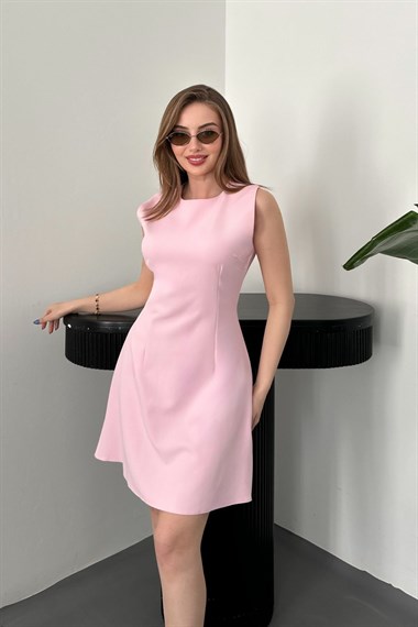 Pembe Kolsuz Kısa Elbise