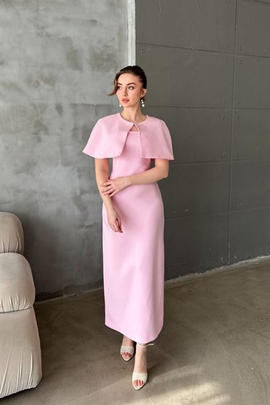 Pembe Pelerinli Straplez Elbise