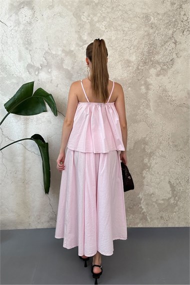Pembe Volanlı Bluz Ve Etek Takım