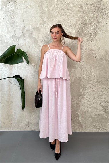 Pembe Volanlı Bluz Ve Etek Takım
