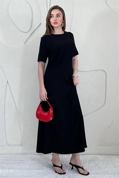 Siyah Pileli Bisiklet Yaka Elbise