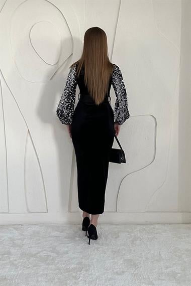 Gümüş Pul Payetli Yırtmaç Detaylı Kadife Elbise