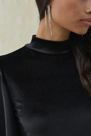 Siyah Şal Yaka Detaylı Kadife Elbise