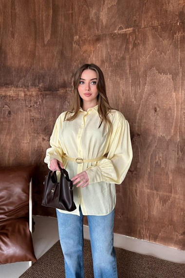 Sarı Kemer Ve Manşet Detaylı Modal Gömlek