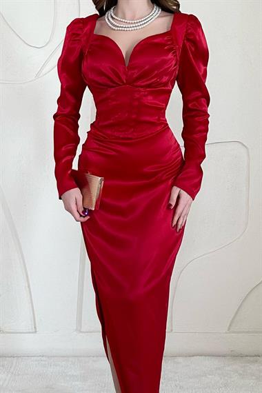 Kırmızı Saten Göğüs Kuplu Yırtmaç Detaylı Elbise