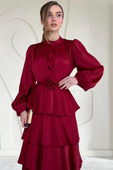 Bordo Saten Gül Detaylı Kat Kat Elbise