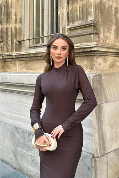 Kahverengi Sırt Dekolte Detaylı Drapeli Elbise