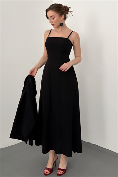 Siyah Askılı Elbise Ve Gömlek