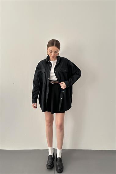 Siyah Çift Cep Kapaklı Çıtçıtlı Gömlek