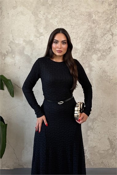 Siyah Dantelli Elbise