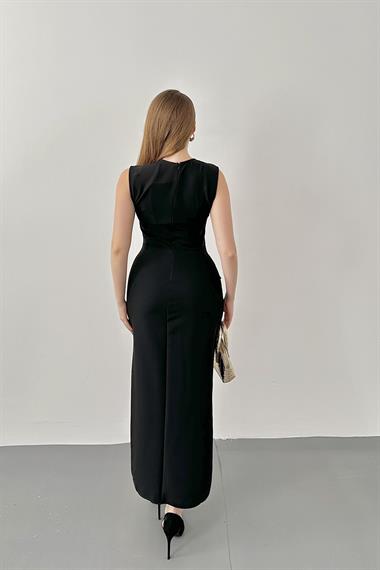 Siyah Gold Aksesuar Detaylı Cepli Elbise