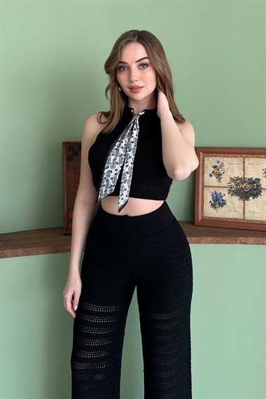 Siyah Şal Detay Triko Takım