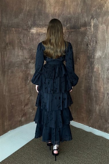 Siyah Volanlı Kat Kat Elbise