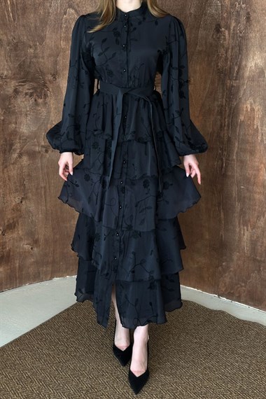 Siyah Volanlı Kat Kat Elbise