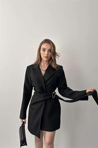 Siyah Yandan Tokalı Ceket Elbise