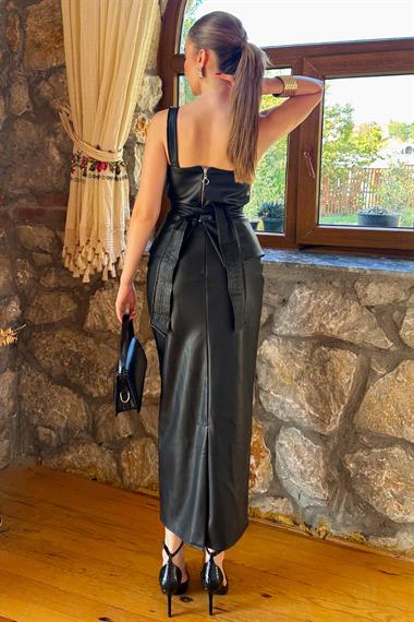 Siyah Suni Deri Bluz ve Etek Takım