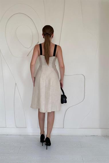 Bej Süs Cepli Askılı Elbise