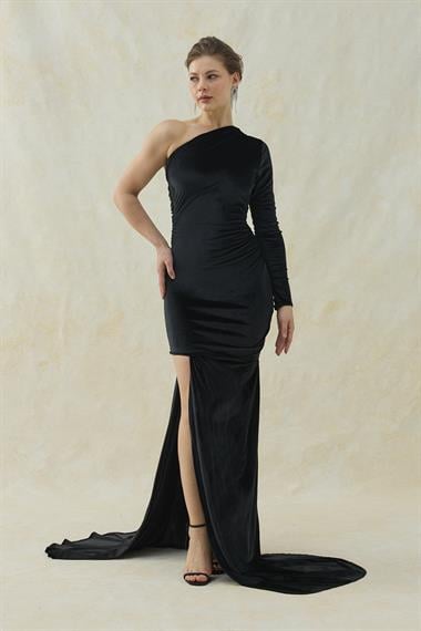 Siyah Tek Omuz Detaylı Kadife Elbise