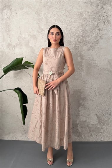 Vizon Beli Büzgülü Kuşaklı Elbise
