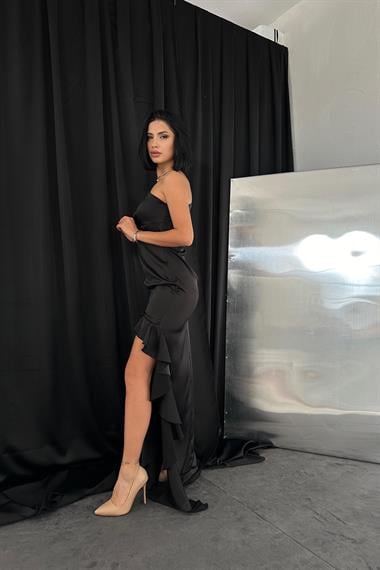 Siyah Volanlı Saten Abiye