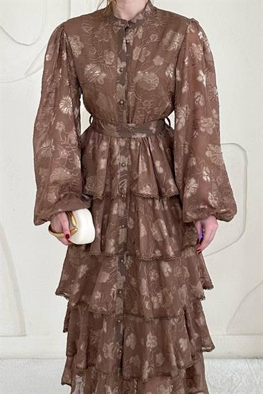 Kahve Volanlı Şeritli Kat Kat Elbise