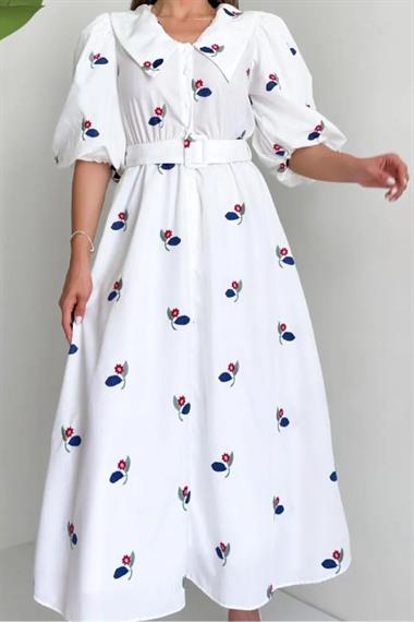 Kırmızı Yakası Çiçek Motifli Kemerli Elbise