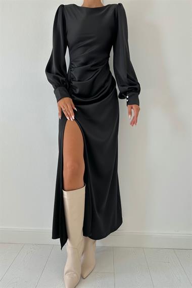 Yanı Büzgülü Yırtmaçlı Saten Elbise