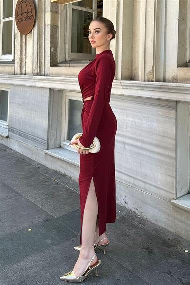 Bordo Yarım Boğazlı Yırtmaçlı Elbise