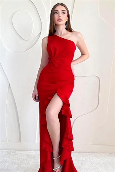 Kırmızı Yırtmaçlı Volanlı Elbise