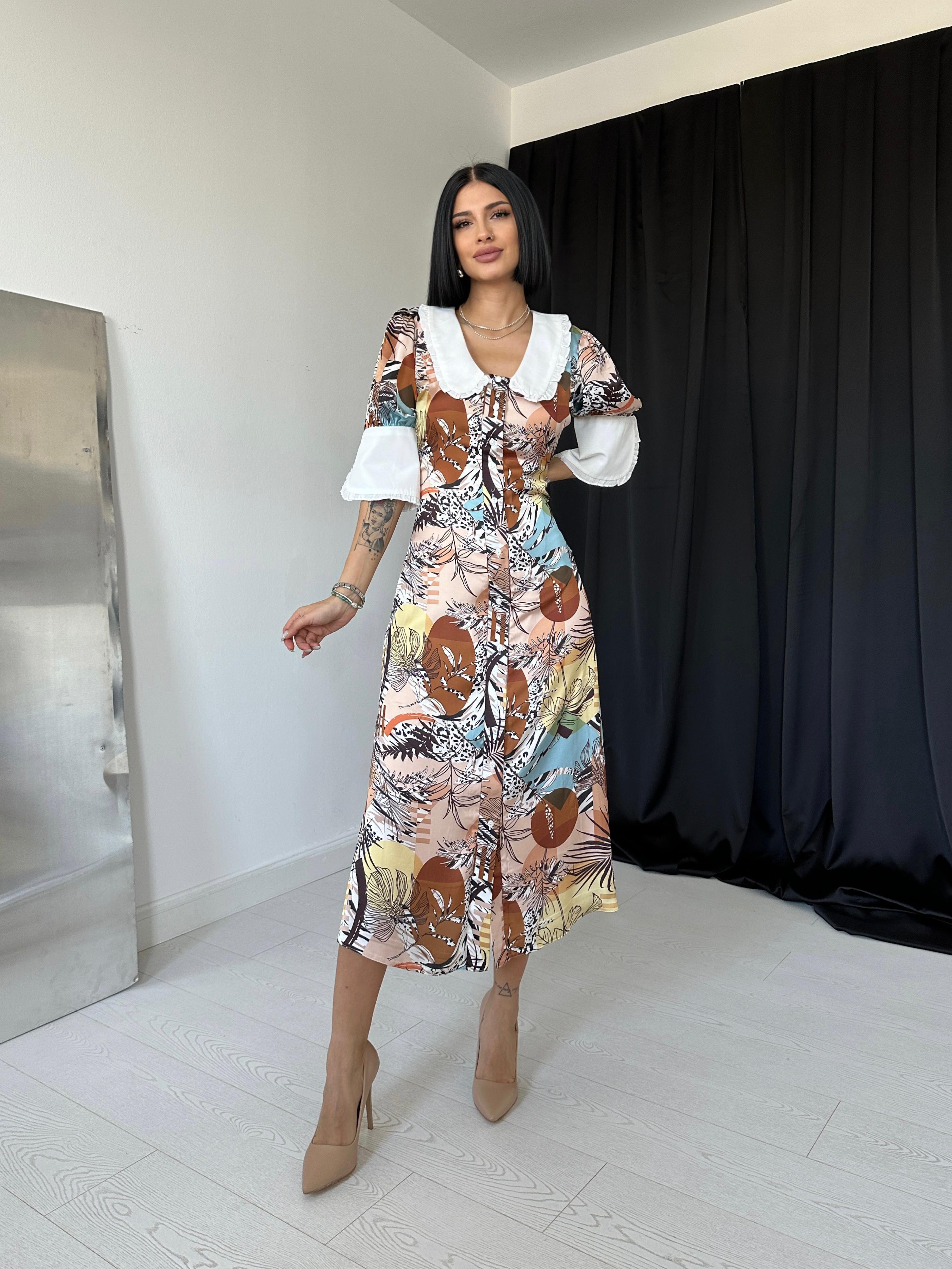 Bebe Yaka Desenli Elbise - Bej