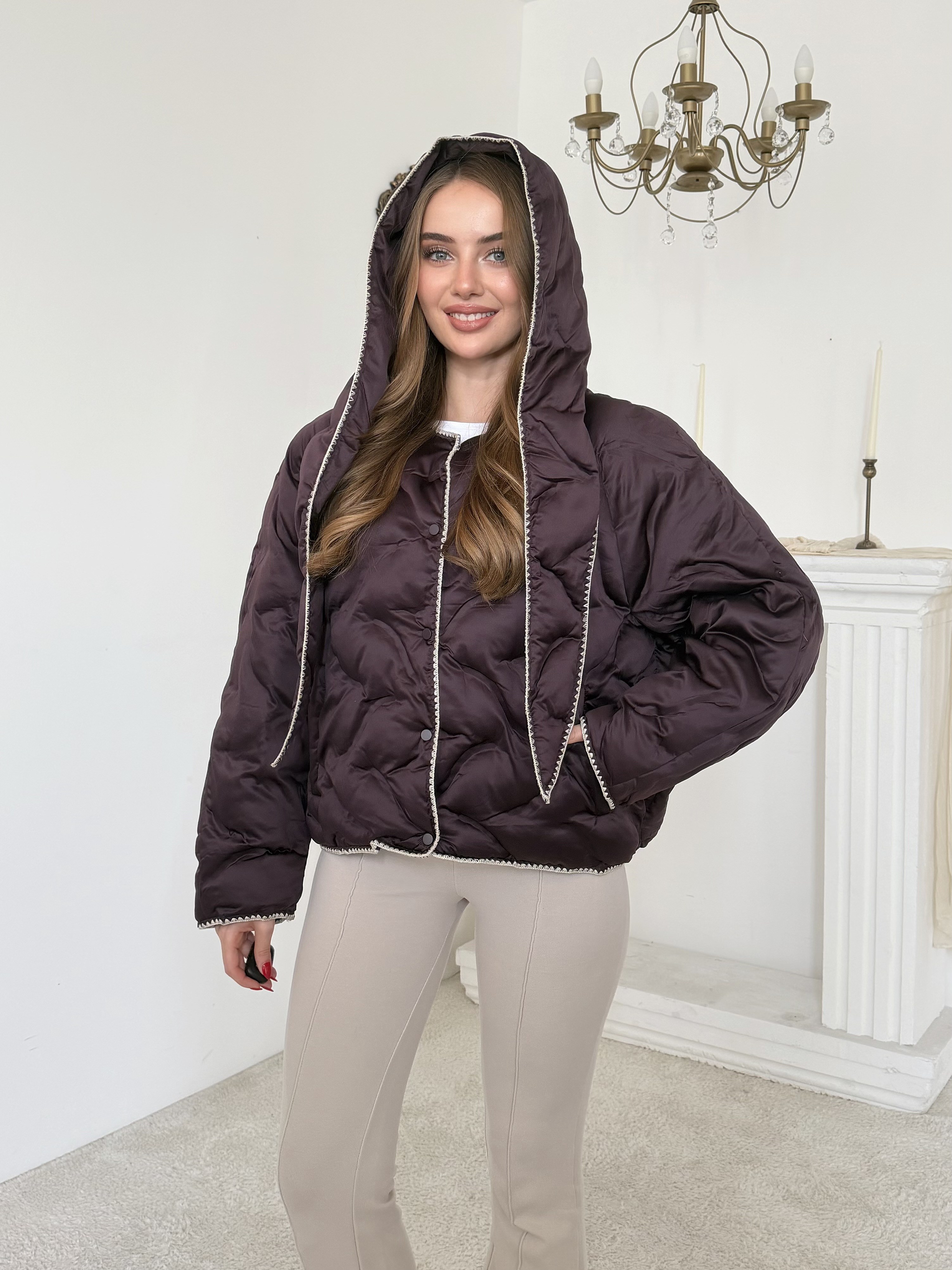 Bordo Dikiş Detaylı Mont