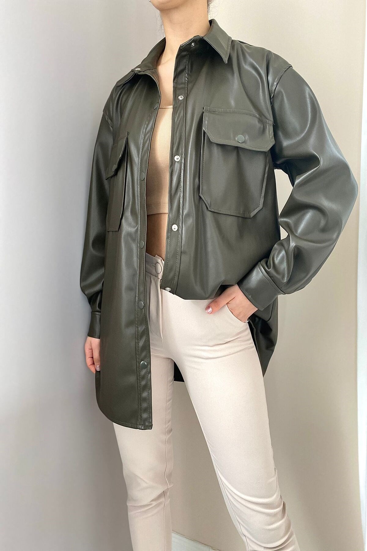 Elbee Fashion Women Çıt-Çıtlı Deri Kadın Gömlek - Haki