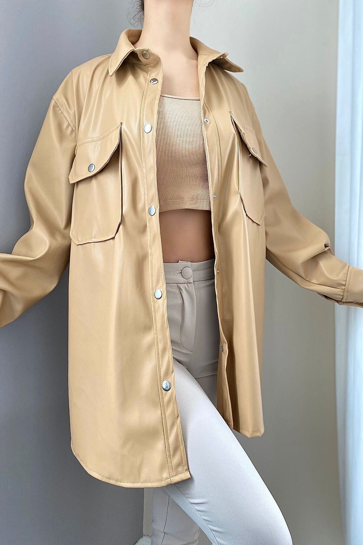 Elbee Fashion Women Çıt-Çıtlı Deri Kadın Gömlek - Vizon